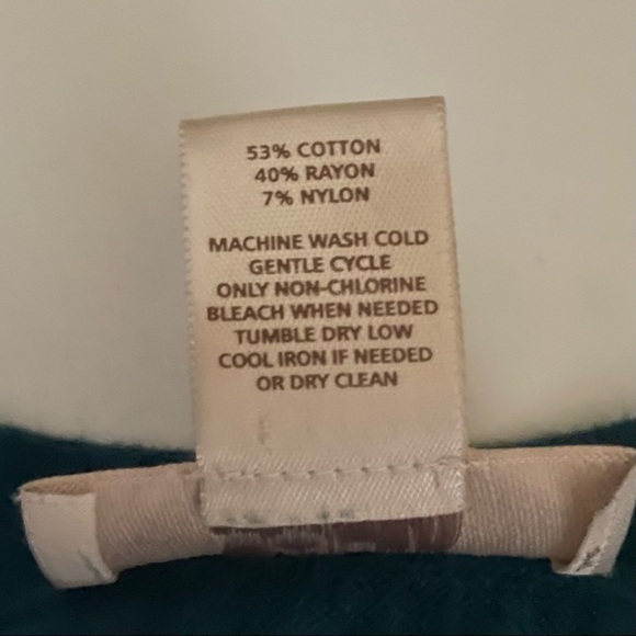 Women's Loft sleeveless top. Size S - Picture 4 of 4